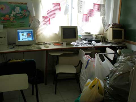 16_internetcafe.jpg