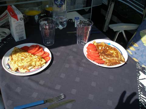 2_omelettfrukost070718.jpg